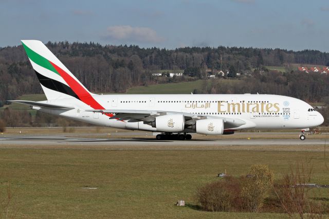 Airbus A380-800 (A6-EDH)