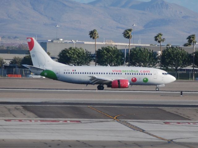 BOEING 737-300 (XA-VIX) - MEXICAN AIRLINE