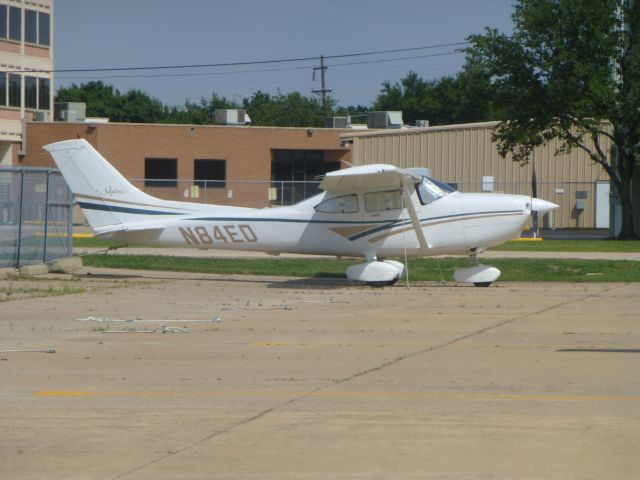 Cessna Skylane (N84ED)