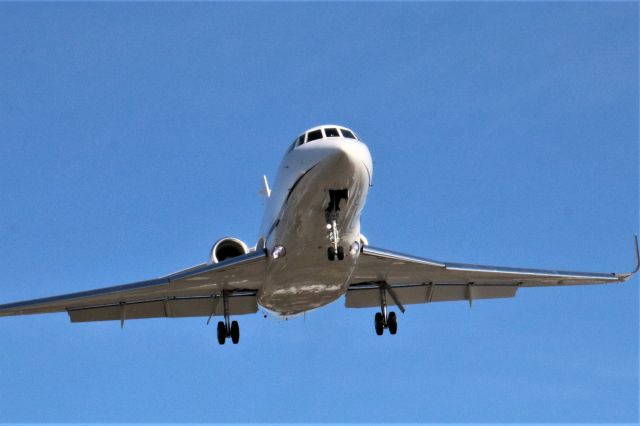 Dassault Falcon 2000 (N805DB)