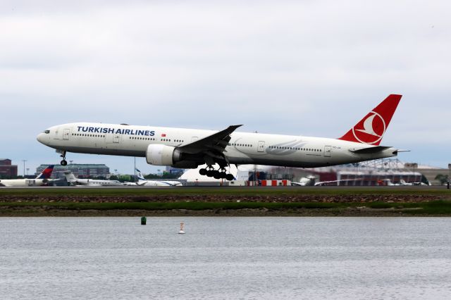 BOEING 777-300ER (TC-JJL)