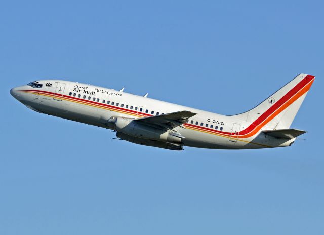 Boeing 737-200 (C-GAIG)