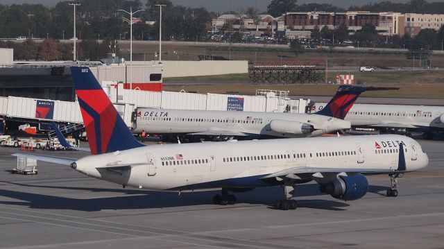 Boeing 757-200 (N592NW)