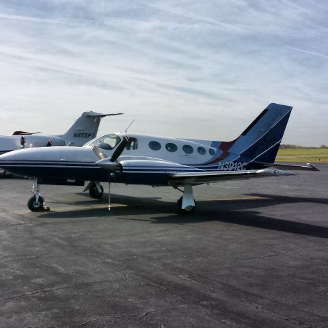 Cessna 421 (N3912C)
