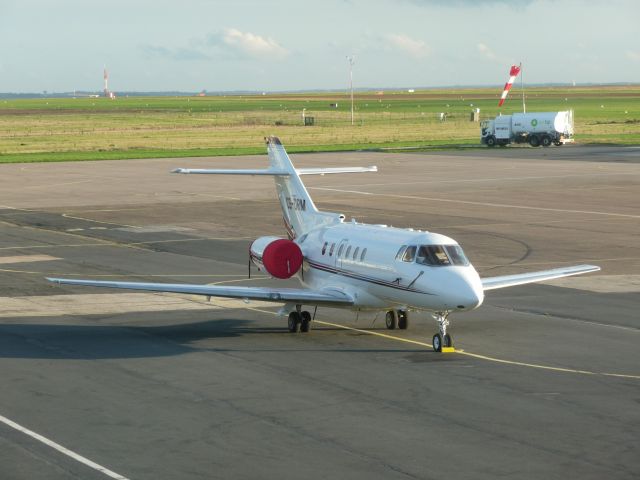 Hawker 800 (CS-DRM)