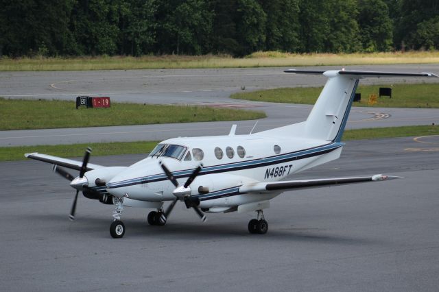 Beechcraft King Air F90 (N488FT)