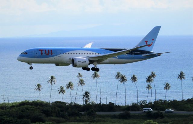 Boeing 787-8 (G-TUID)