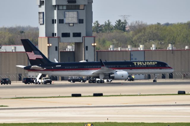 Boeing 757-200 (N757AF) - Trump Force One 04-14-23