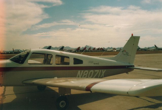 Piper Cherokee (N8071X)