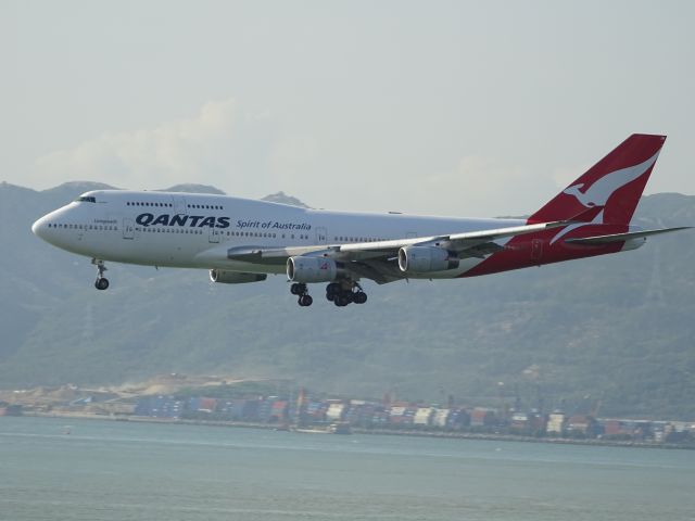 Boeing 747-400 (VH-OJM)