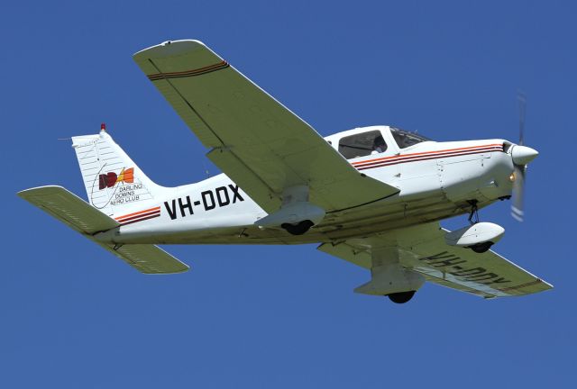 Piper Cherokee (VH-DDX)