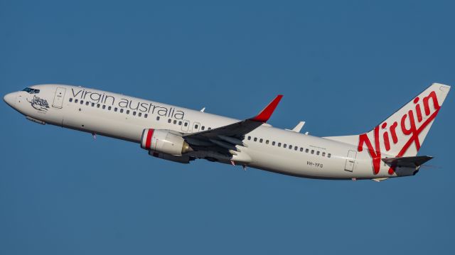 Boeing 737-800 (VH-YFG)