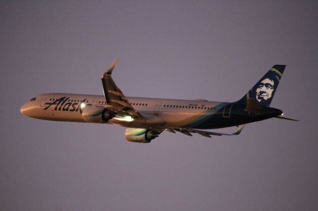 Airbus A321neo (N923VA)