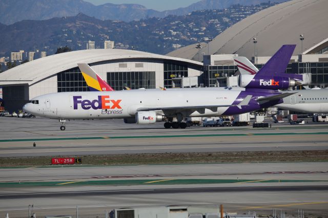 Boeing MD-11 (N607FE)