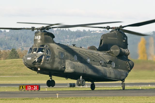 N80082 — - US Army CH-47.  10-28-13