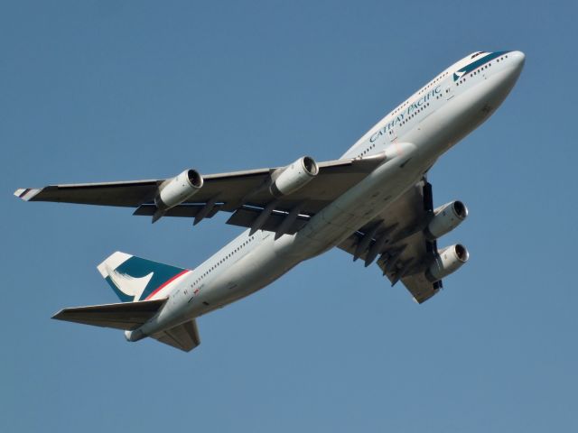 Boeing 747-400 (B-HOR)