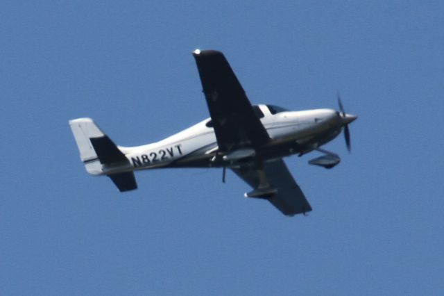 Cirrus SR-22 (N822VT) - Over Mercer Island, WA