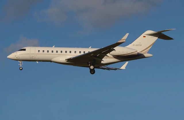 Bombardier Global Express (D-ARYR) - 14/01/2014