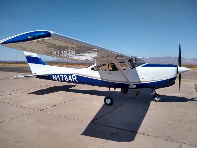 Cessna Skylane RG (N1784R)