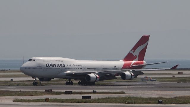 Boeing 747-400 (VH-OEE) - "Nullarbor"