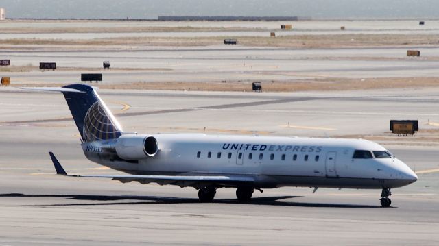 Canadair Regional Jet CRJ-200 (N932EV) - ex-ASQ