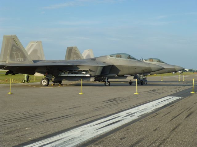 Lockheed F-22 Raptor (099)