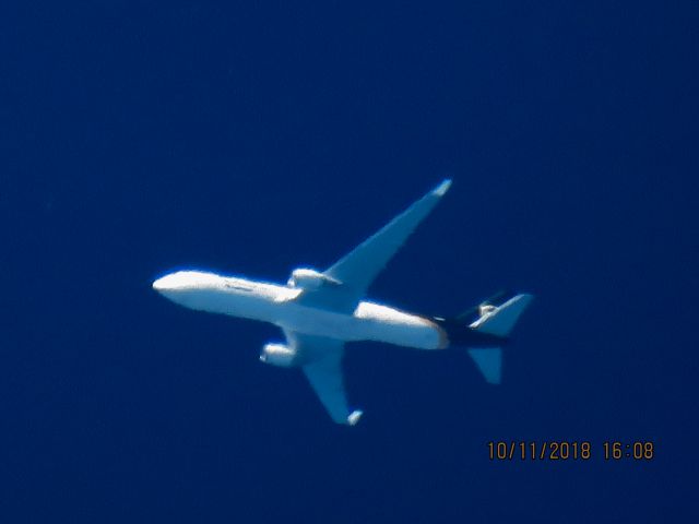 BOEING 767-300 (N305UP)