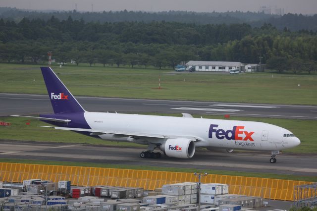 Boeing 777-200 (N880FD)