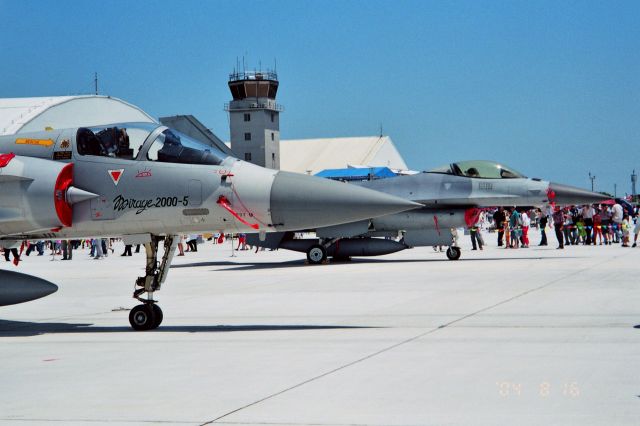— — - Taiwan - Air Force<br>Dassault Mirage 2000-5DI&F-16AB