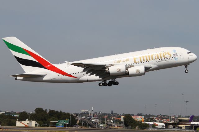 Airbus A380-800 (A6-EDN) - Seat 60J.  SYD-AKL  EK412.