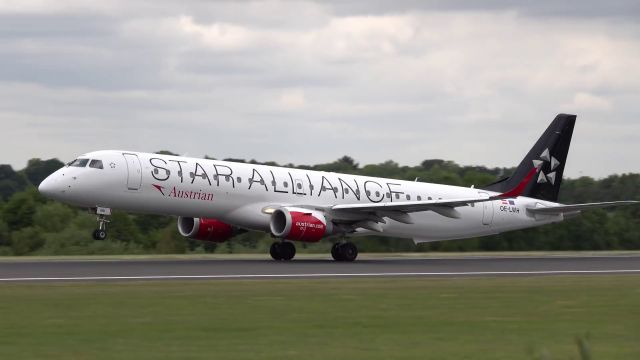 Embraer ERJ-190 (OE-LWH) - departing to Vien