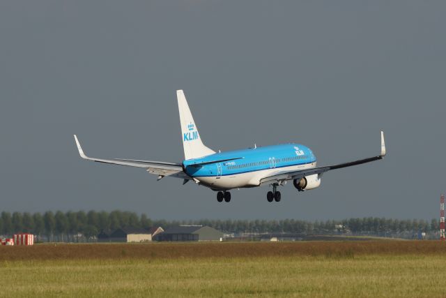 Boeing 737-700 (PH-BXD)