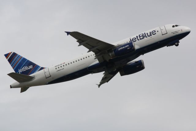 Airbus A320 (N648JB) - JetBlue Flight 346 "That's What I Like About Blue" (N648JB) departs Sarasota-Bradenton International Airport enroute to John F Kennedy International Airport