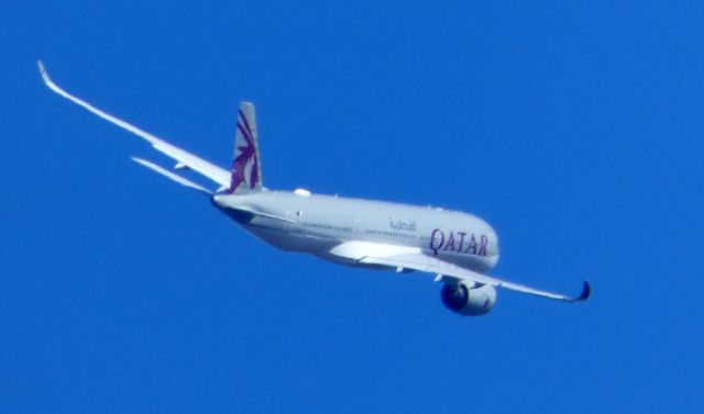 Airbus A350-900 (A7-ALP) - On a right downwind and 15 miles north of the airport is this Qatar Air Airbus A359 in the Winter of 2019.