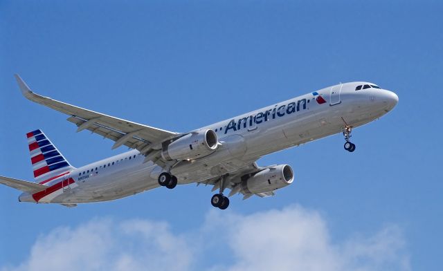 Airbus A321 (N901AA) - a rel=nofollow href=http://flightaware.com/live/flight/N901AA/history/20170507/0200Z/KLAS/KLAXhttps://flightaware.com/live/flight/N901AA/history/20170507/0200Z/KLAS/KLAX/a