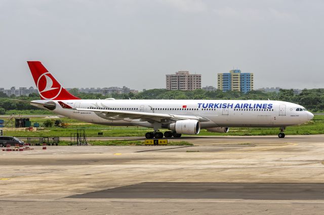 Airbus A330-300 (TC-LNE) - 10th June, 2022: TK712 from Istanbul Havalimani holding short on Sierra to enter the apron via Charlie at Dhaka's Zia International Airport.