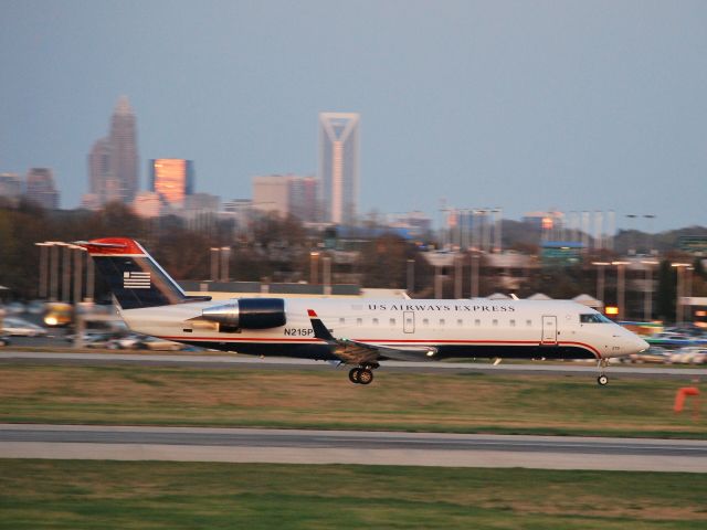 Canadair Regional Jet CRJ-200 (N215PS) - Arriving 18C - 3/27/10