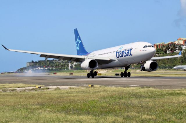 Airbus A330-300 (C-GTSN)