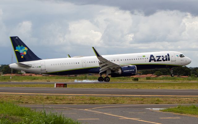 Airbus A321 (PR-YJA)