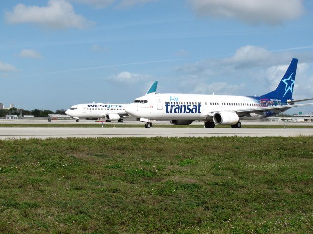 Boeing 737-800 (C-GTQX) - Snowbird season in KFLL