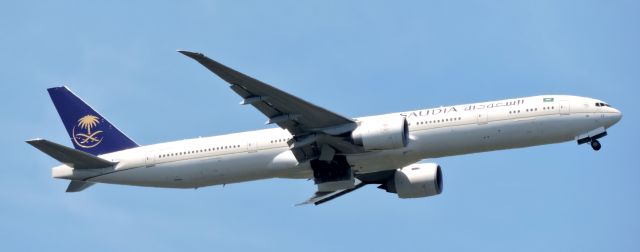 BOEING 777-300 (HZ-AK37) - Minutes before landing, summer 2019.