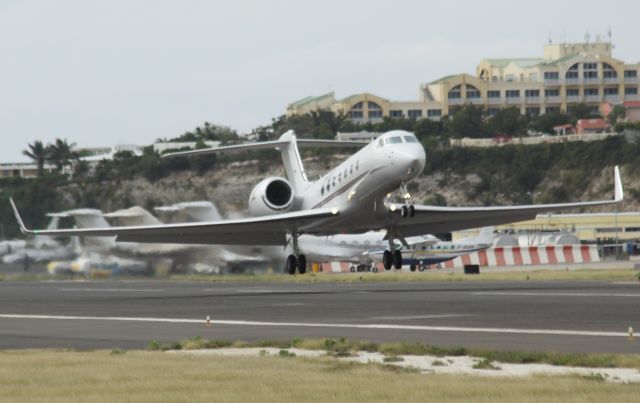 Gulfstream Aerospace Gulfstream V (CS-DKE)