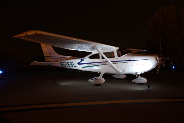 Cessna Skylane (N5188L)