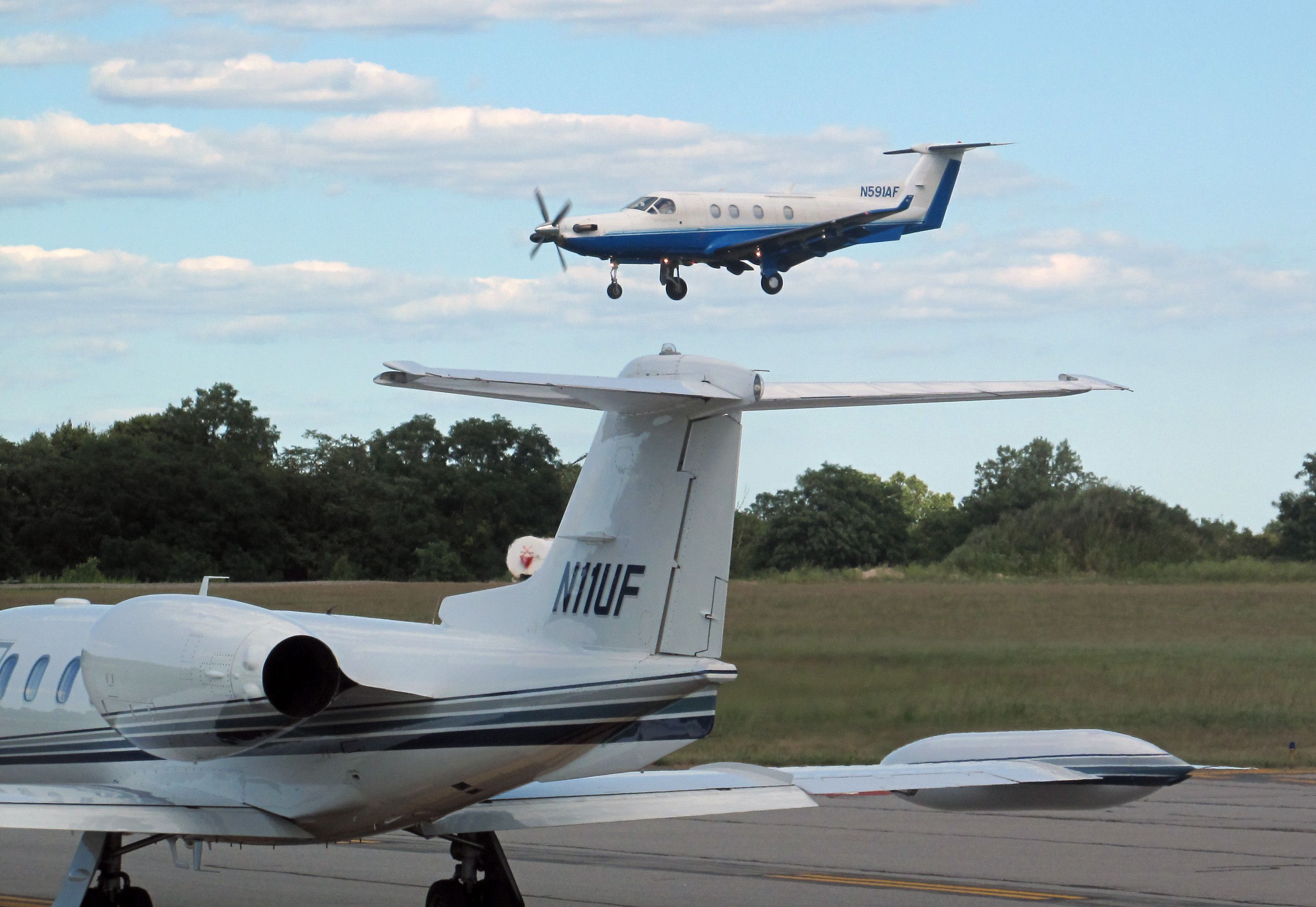 Pilatus PC-12 (N591AF) - Landing RW 34.