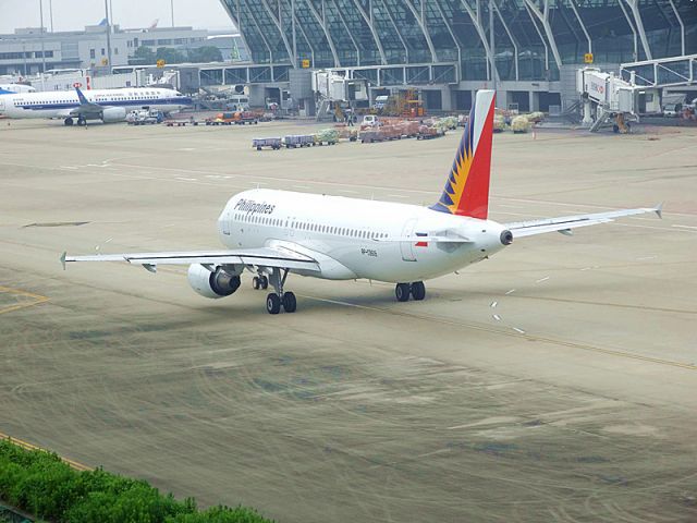 Airbus A320 (RP-C8619)