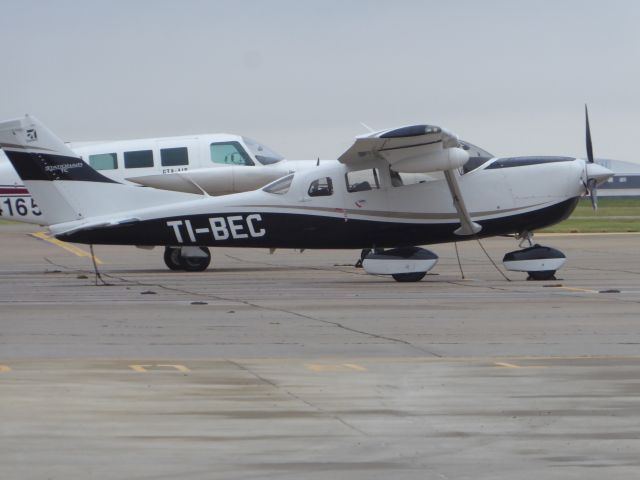 Cessna 206 Stationair (TI-BEC)