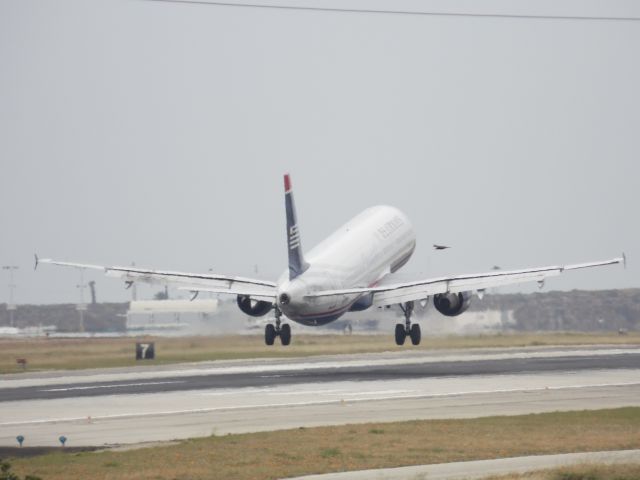 Airbus A321 (N179UW)