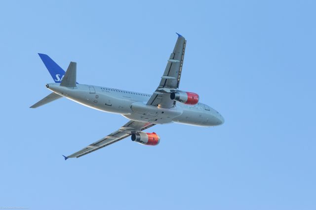 OY-KAL — - Takeoff from Copenhagen. Maj 2015