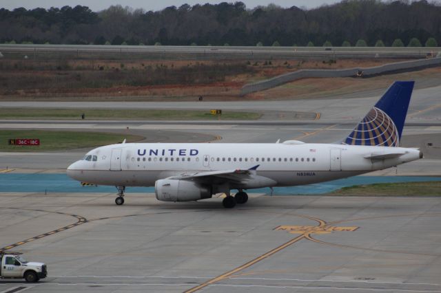 Airbus A319 (N838UA)