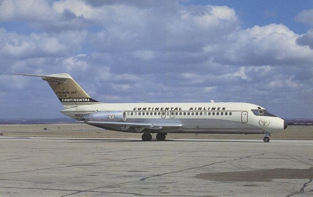 Douglas DC-9-10 (N8908) - scanned from postcard